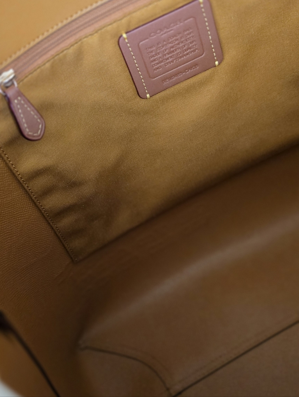 Coach Sketch City Tote - Picture 9 of 10